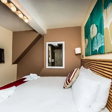 Dockside Hotel-3